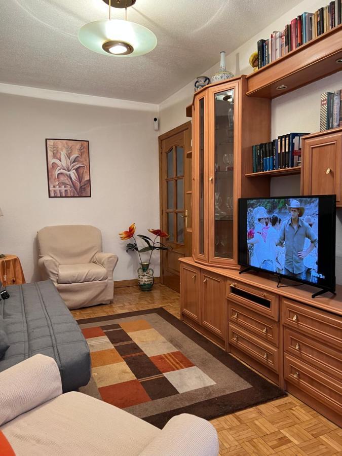 Appartamento Aparment Legazpi Madrid Esterno foto