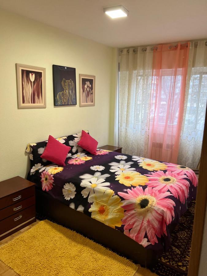 Appartamento Aparment Legazpi Madrid Esterno foto