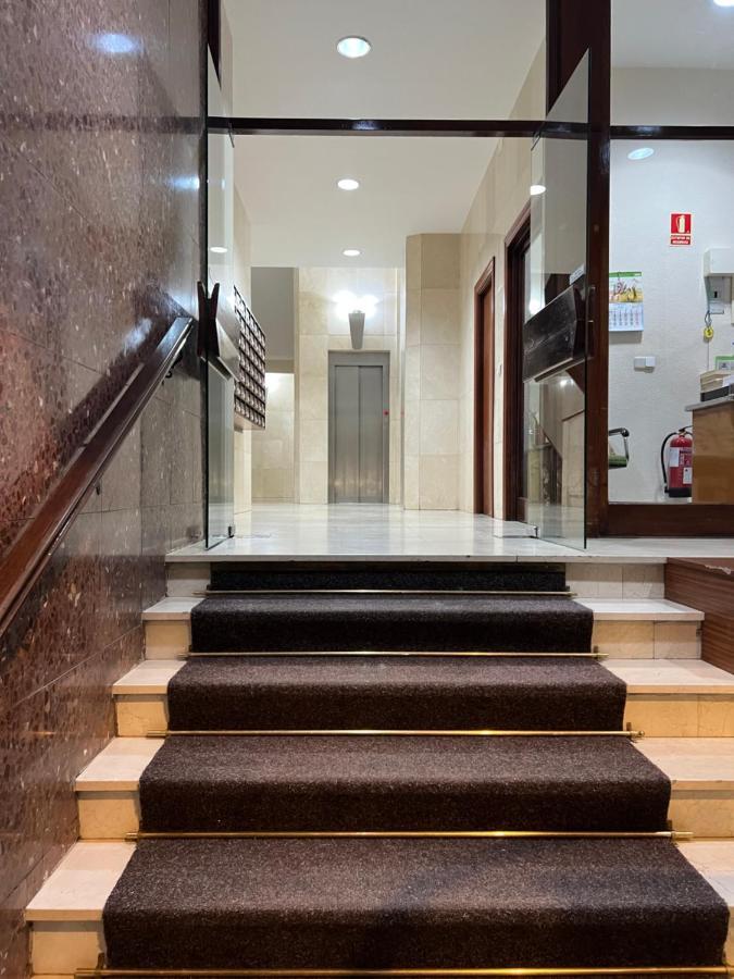 Appartamento Aparment Legazpi Madrid Esterno foto
